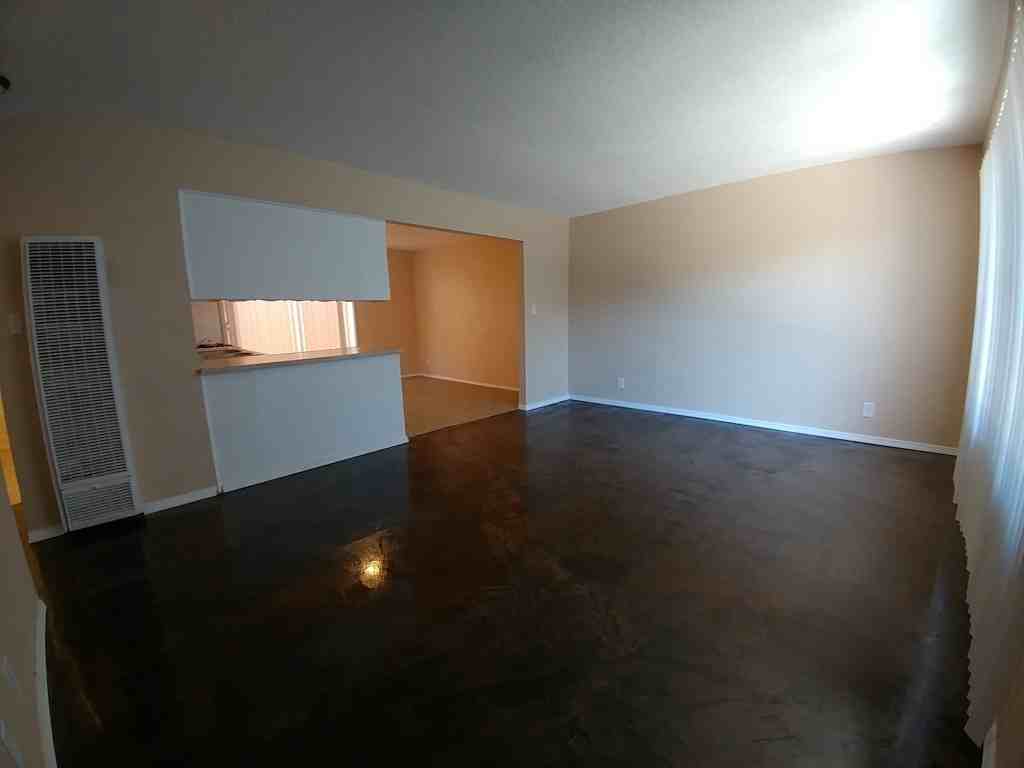 Hiatt 3350 - RM - Photo 2 of 7