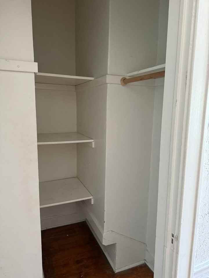 2212 Girard Ave. S - Photo 6 of 10