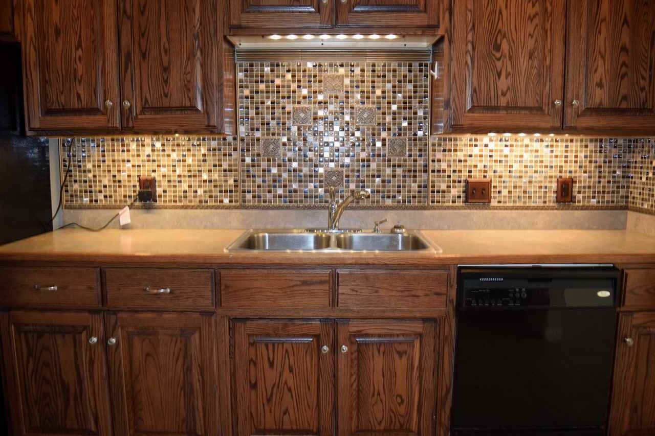 23159 Redeem Ln - Photo 2 of 32