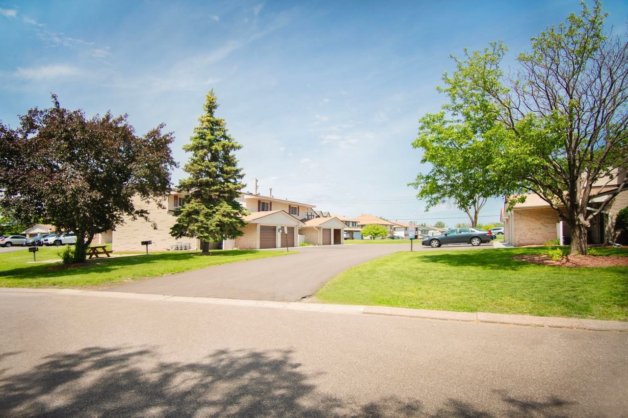 Hillsboro Townhomes - Photo 3 of 22