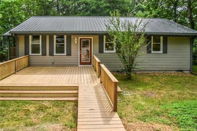 16 Shady Knoll Ln - Photo 2 of 18