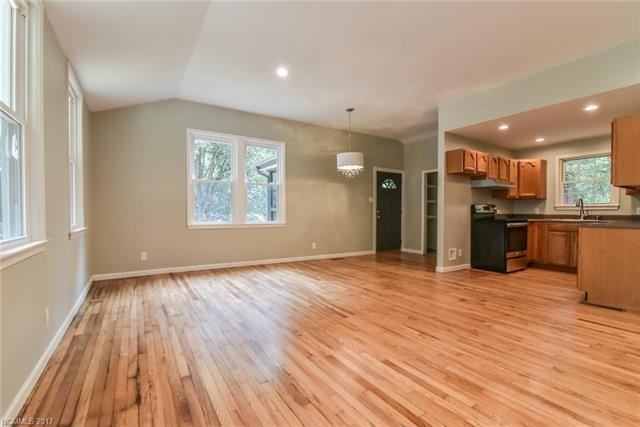 16 Shady Knoll Ln - Photo 4 of 18