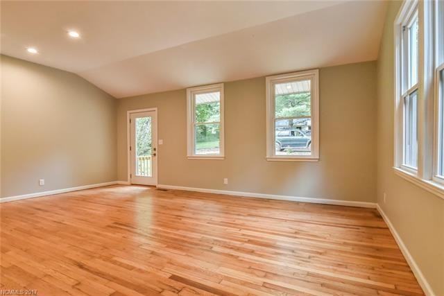 16 Shady Knoll Ln - Photo 5 of 18