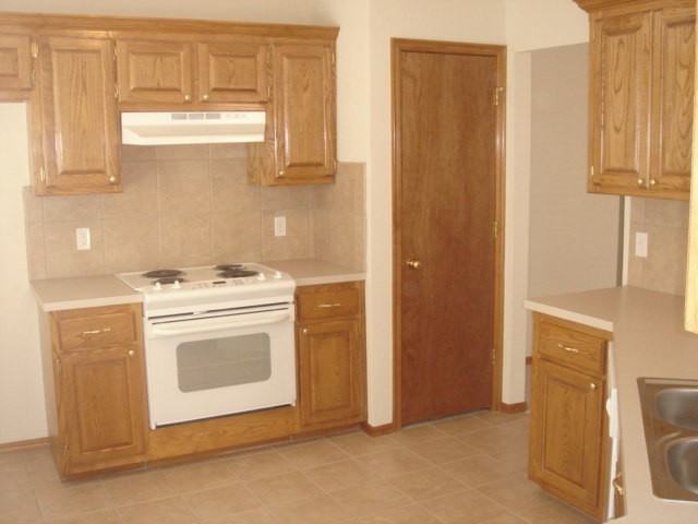 1212 Dawn Avenue - Photo 6 of 18