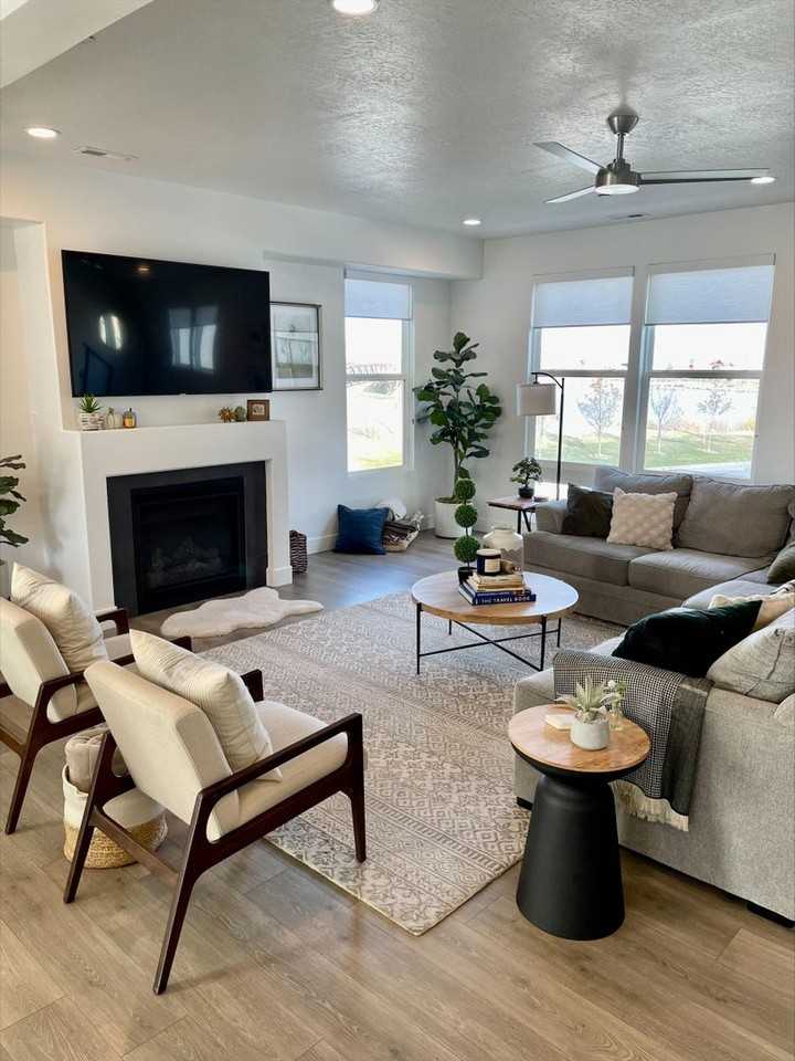 4598 W Scissor Way - Photo 2 of 16