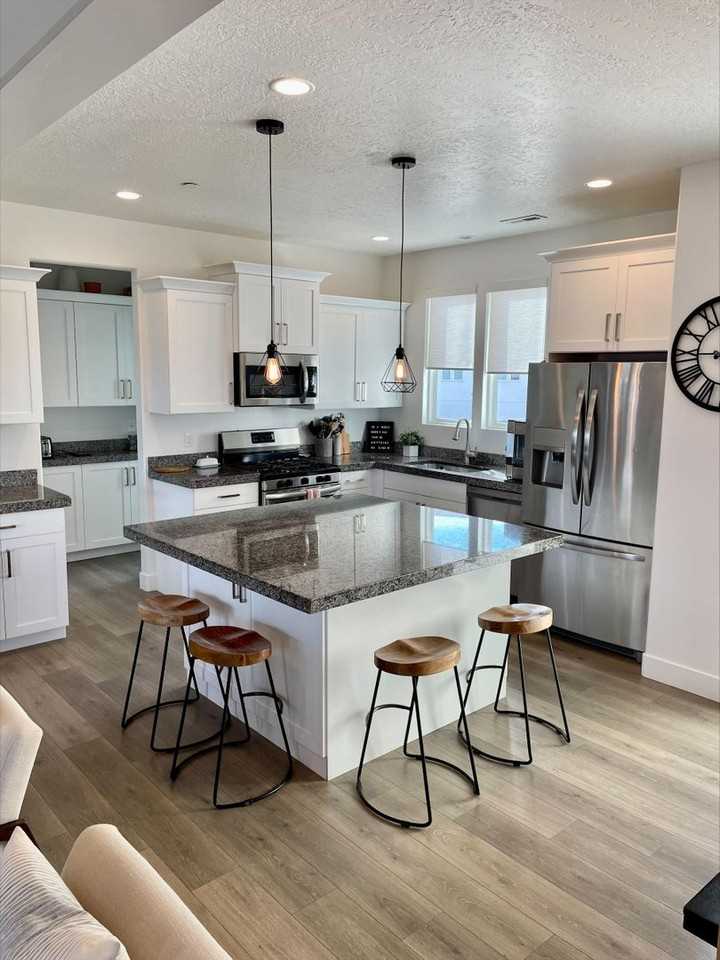 4598 W Scissor Way - Photo 4 of 16