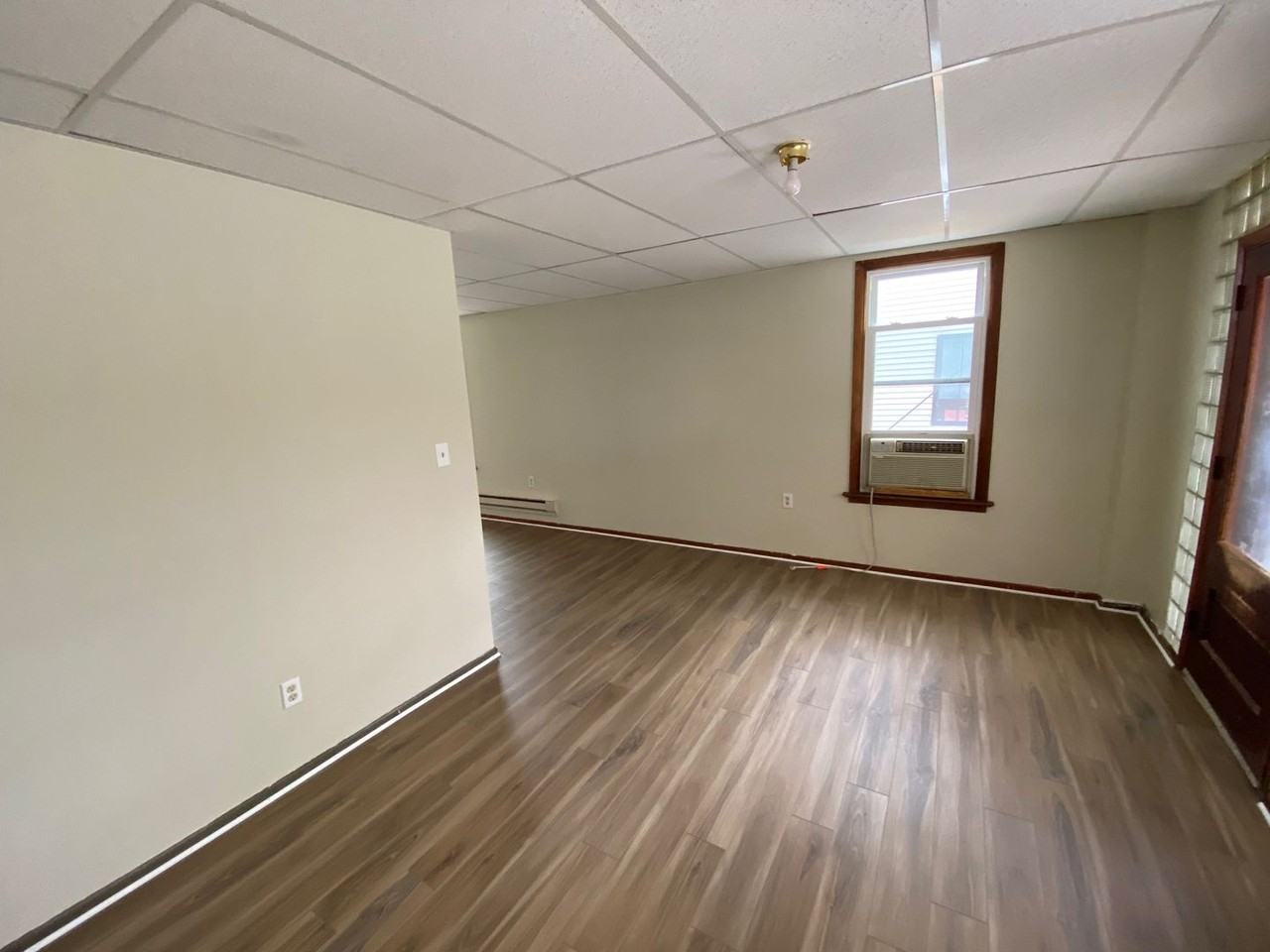 76B W Main St - Photo 3 of 11