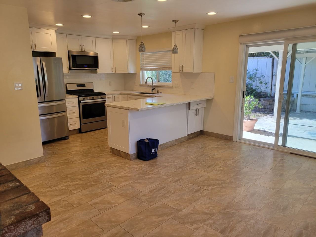 2761 San Antonio Dr - Photo 3 of 12