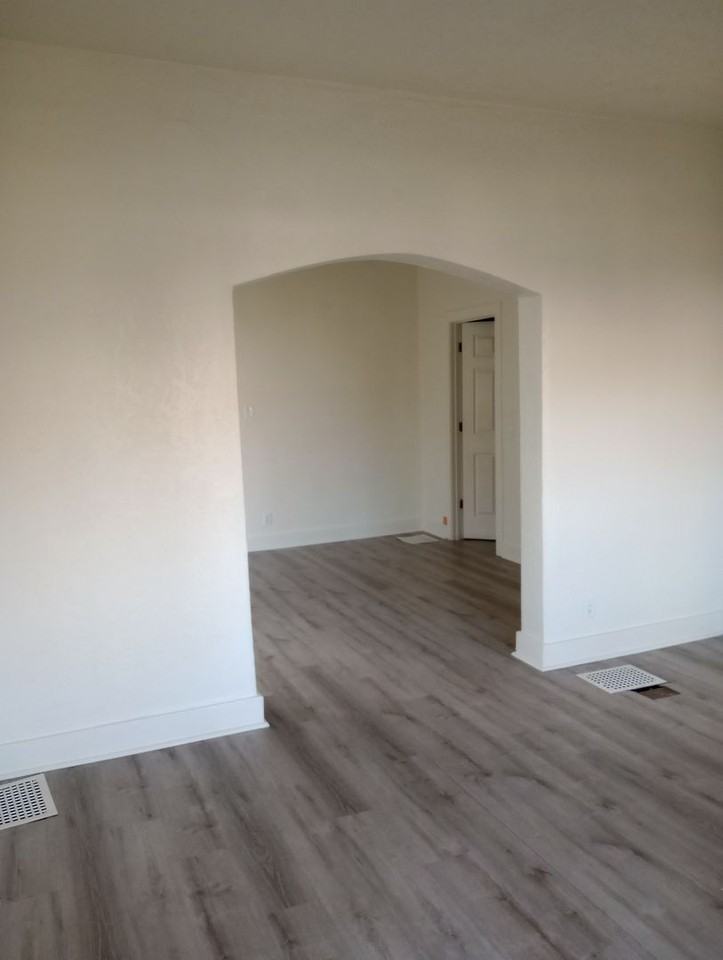 1114 Villa Ave - Photo 3 of 18