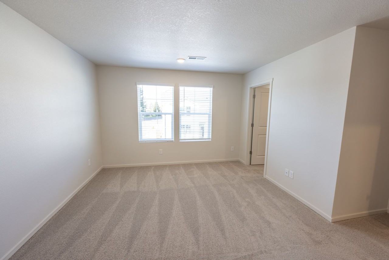 503 Ne 71st St - Photo 7 of 16