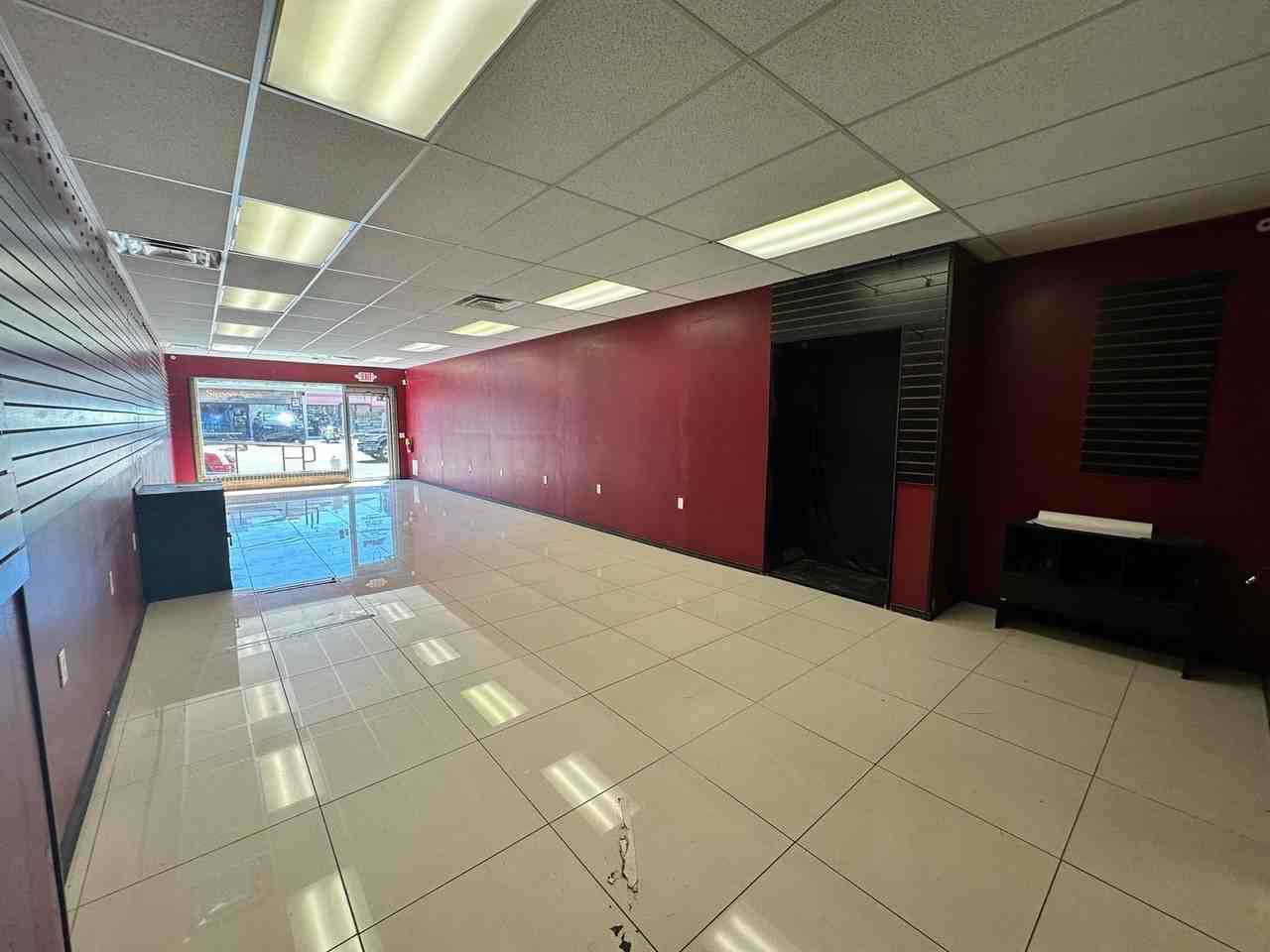 317 White St - Photo 5 of 11