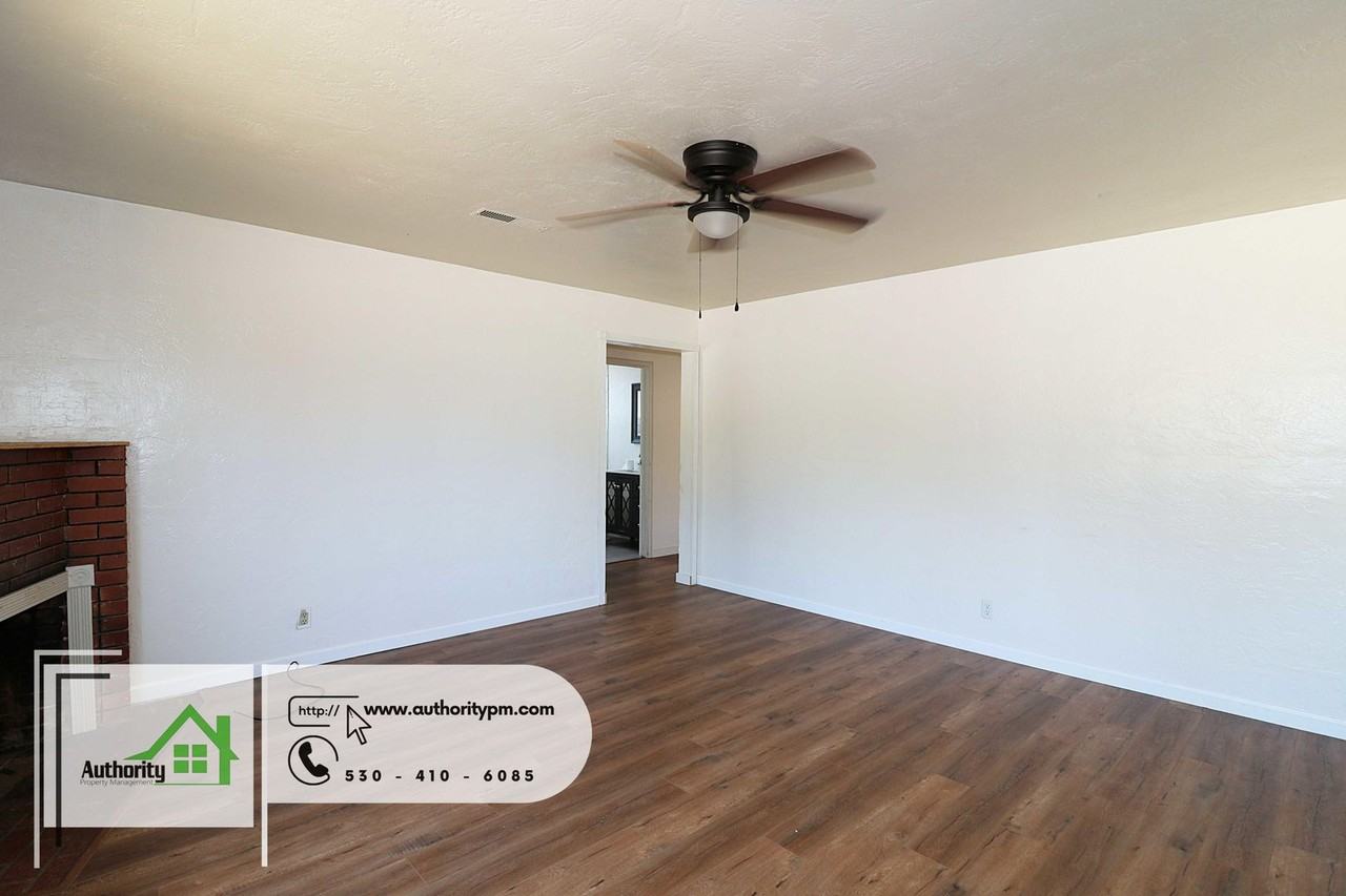 1300 Pinon Ave - Photo 3 of 20