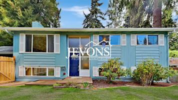 featured image of 16610 Se 24th St