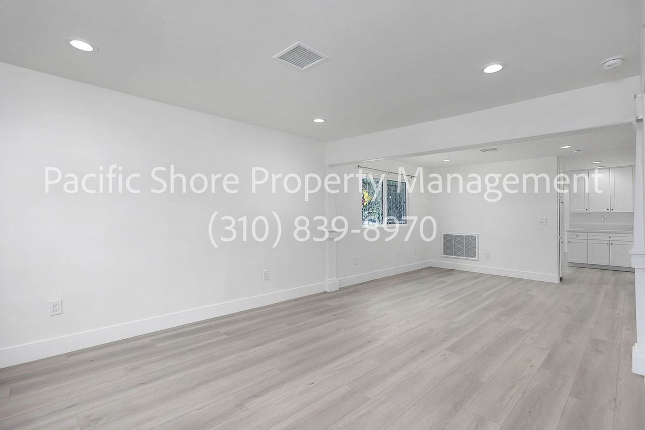 696 San Juan Ave - Photo 2 of 22