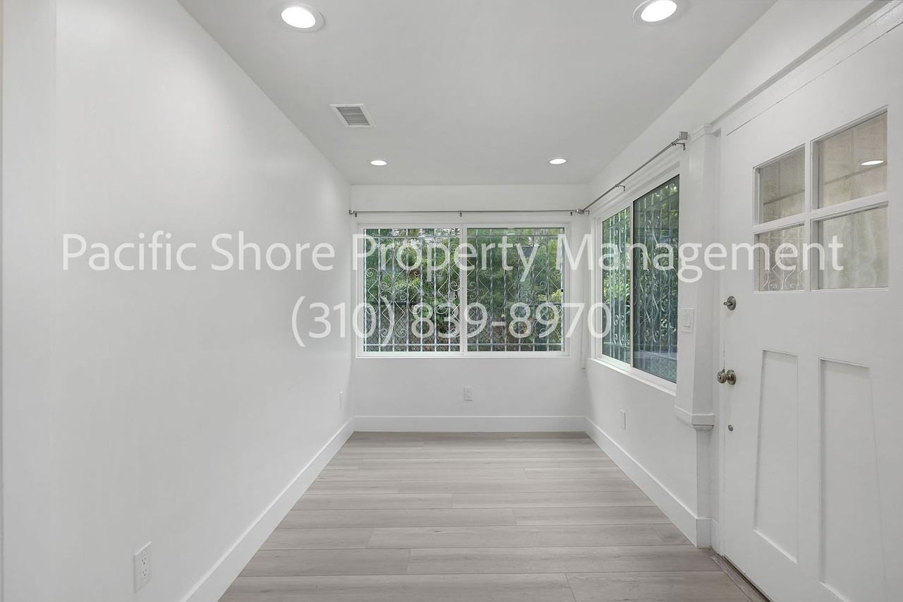 696 San Juan Ave - Photo 4 of 22
