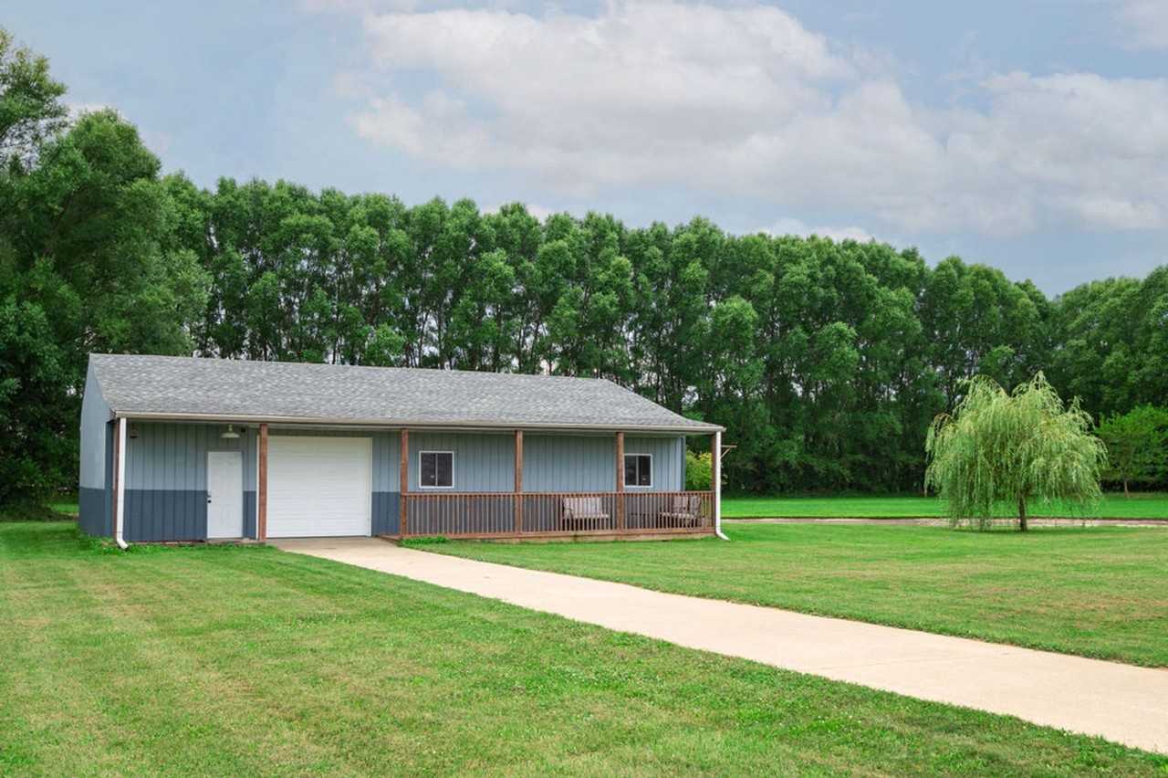 9720 Holden Rd - Photo 3 of 50