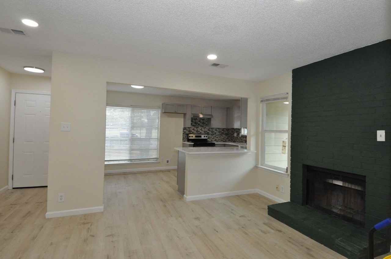 9910 Brasher Dr #B - Photo 5 of 13