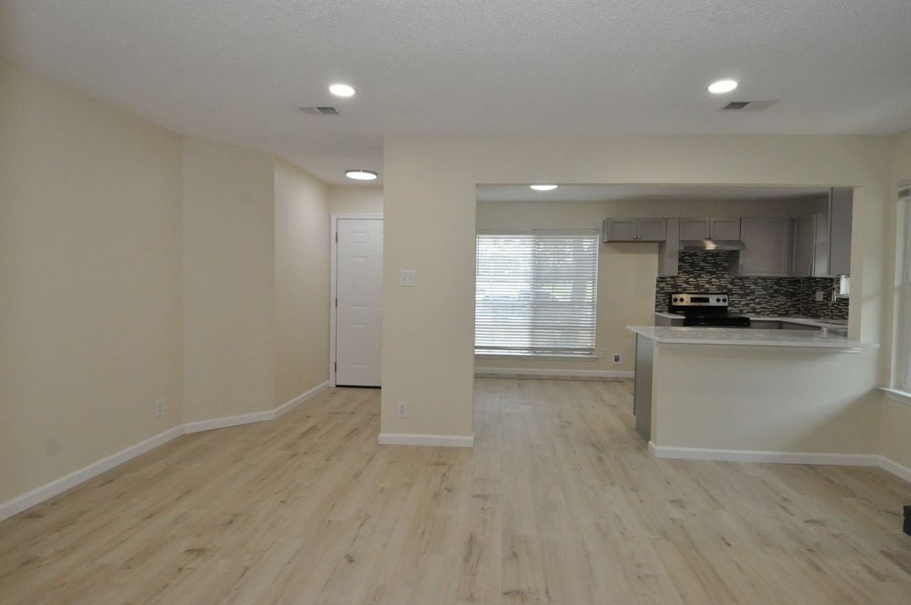 9910 Brasher Dr #B - Photo 6 of 13