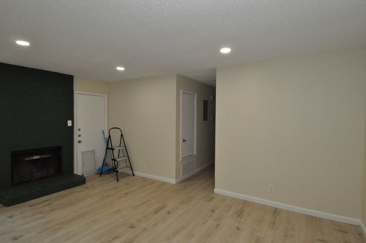 9910 Brasher Dr #B - Photo 7 of 13