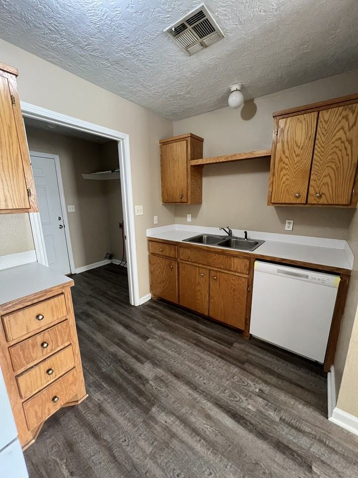 1854 Esther Drive #1* - Photo 2 of 9