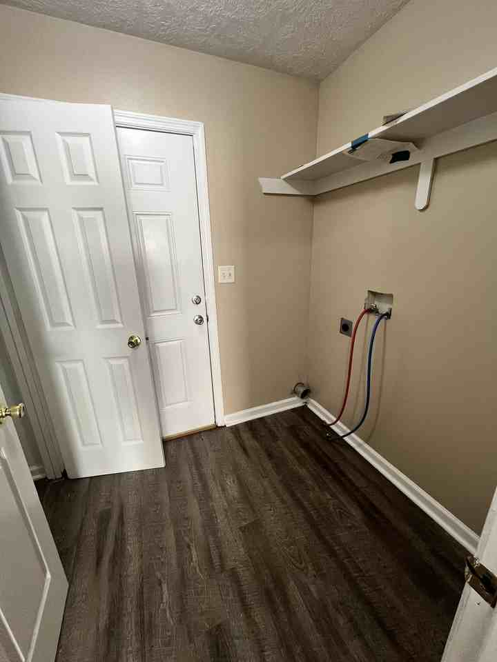 1854 Esther Drive #1* - Photo 3 of 9