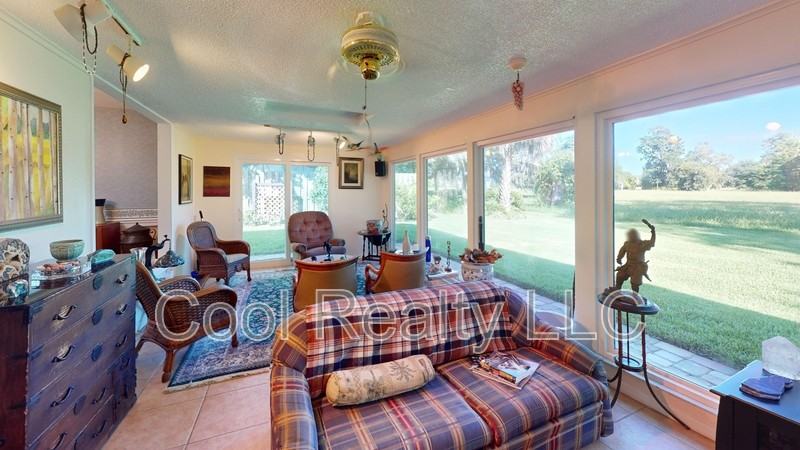 307 Rio Pinar Dr - Photo 2 of 10