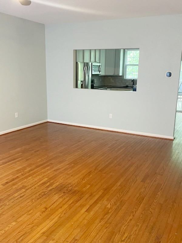 437 Plainview Ave - Photo 2 of 10