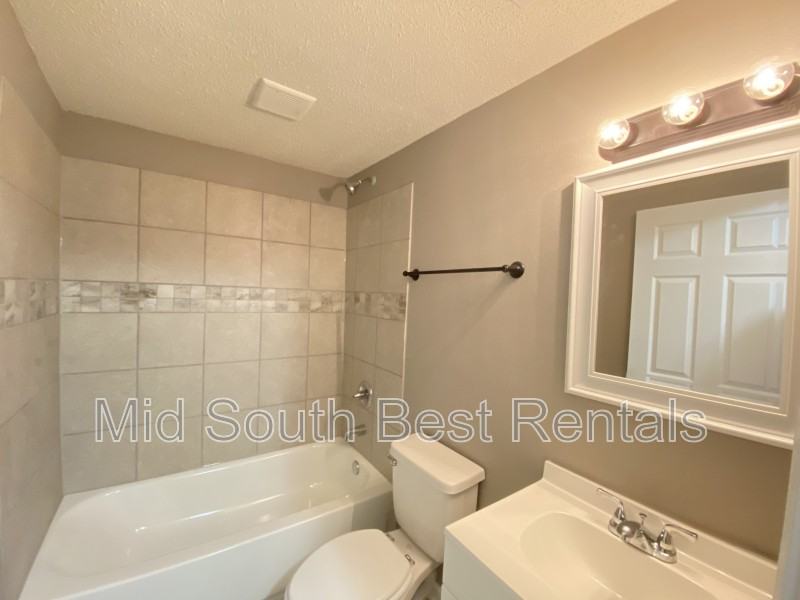 1521 Valmar Street - Photo 7 of 12