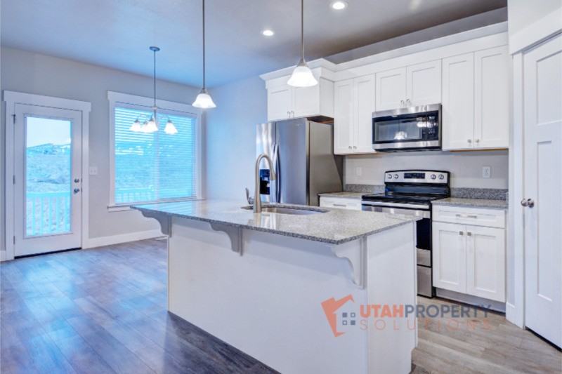 14847 S Garrison Ln - Photo 4 of 26