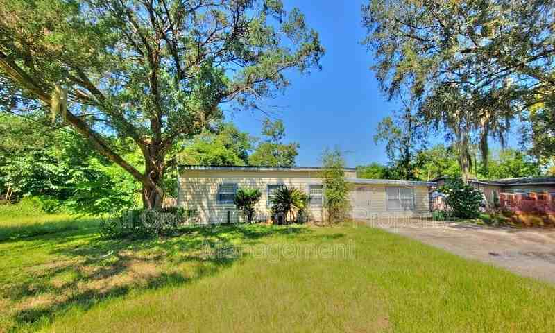 10610 Ithaca Dr - Photo 2 of 19