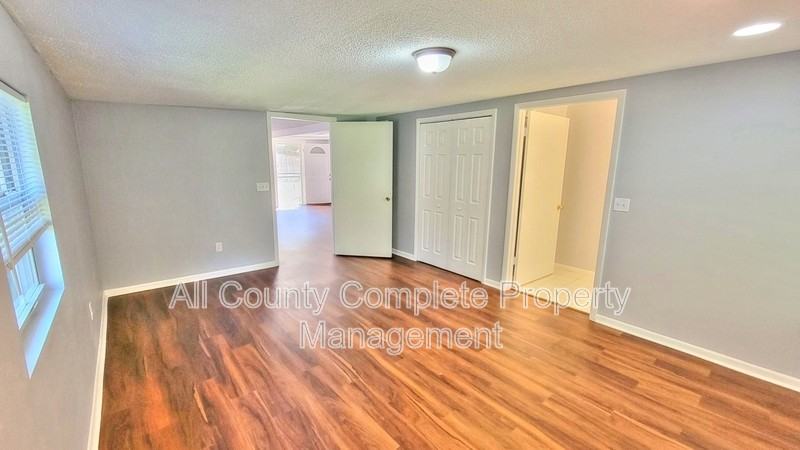 10610 Ithaca Dr - Photo 6 of 19