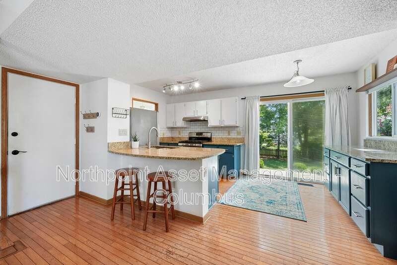 5131 Aurora Dr - Photo 3 of 12