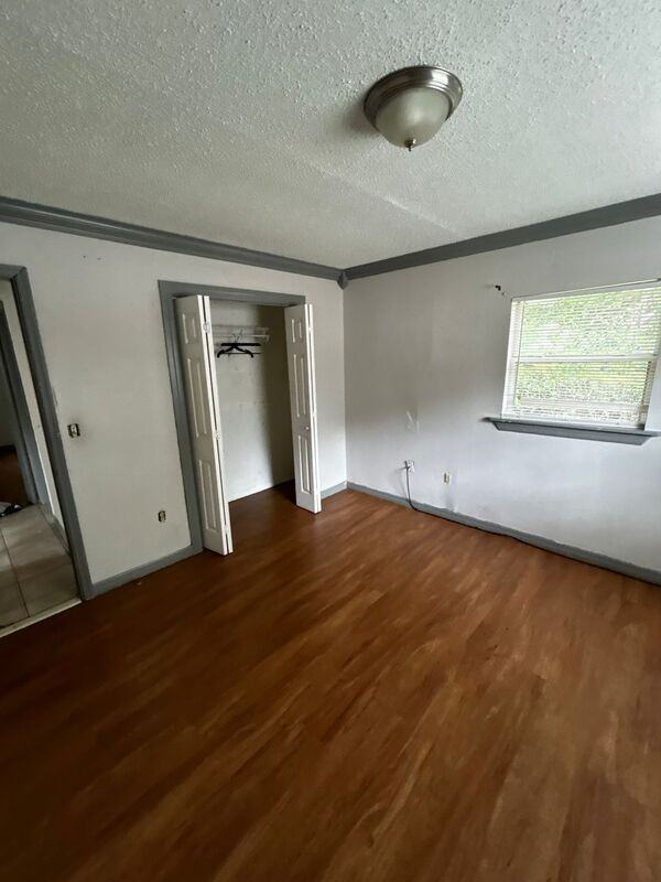 2055 Eaton Street - Photo 7 of 9