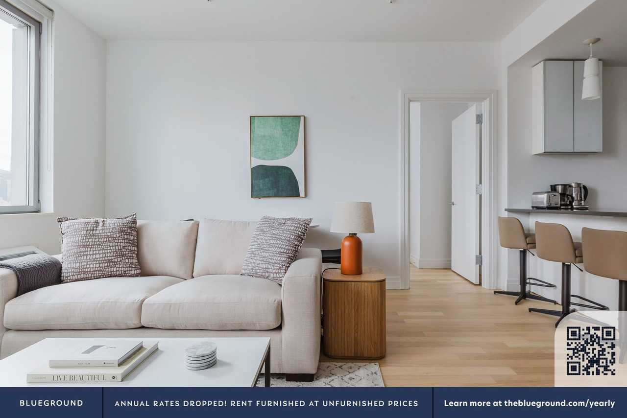550 West 54th Street - Photo 4 of 39