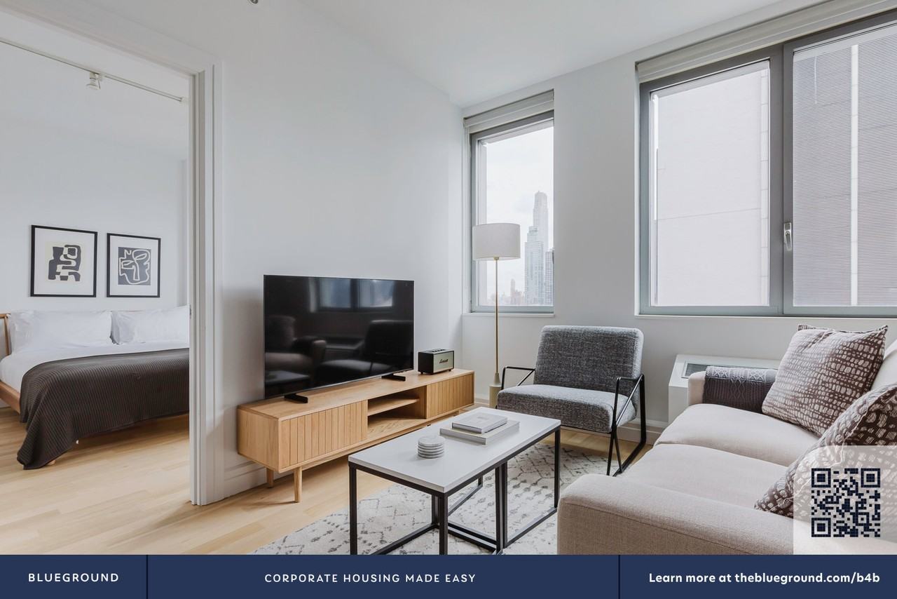 550 West 54th Street - Photo 6 of 39