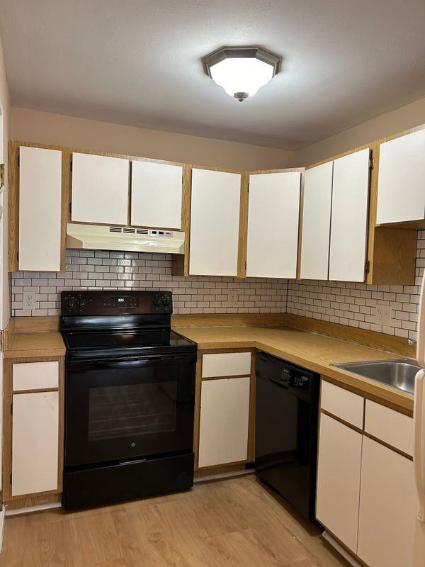 3 Bridgeview Cir ##50 - Photo 3 of 15