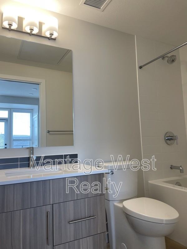 83 Boynton Place - Photo 7 of 11