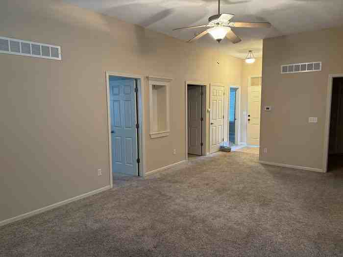 114 Nw 90th Pl - Photo 3 of 18