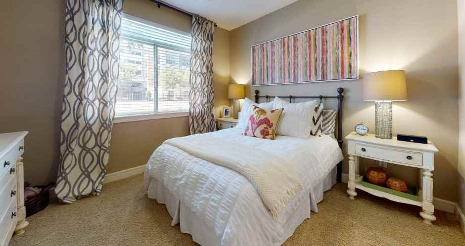 1003 Lake Carolyn Pkwy #0000 - Photo 6 of 7