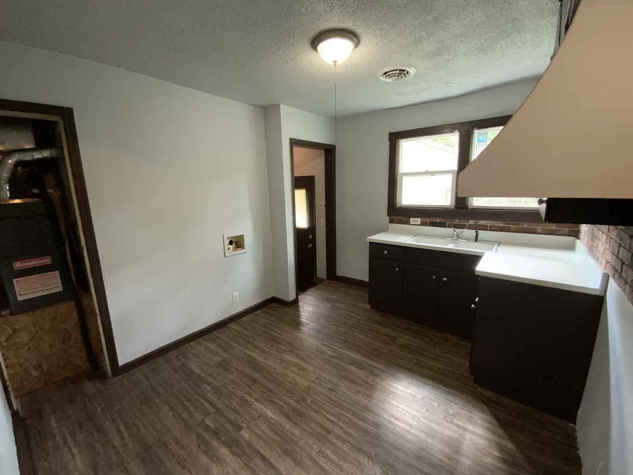 602 W English St #NA - Photo 4 of 11