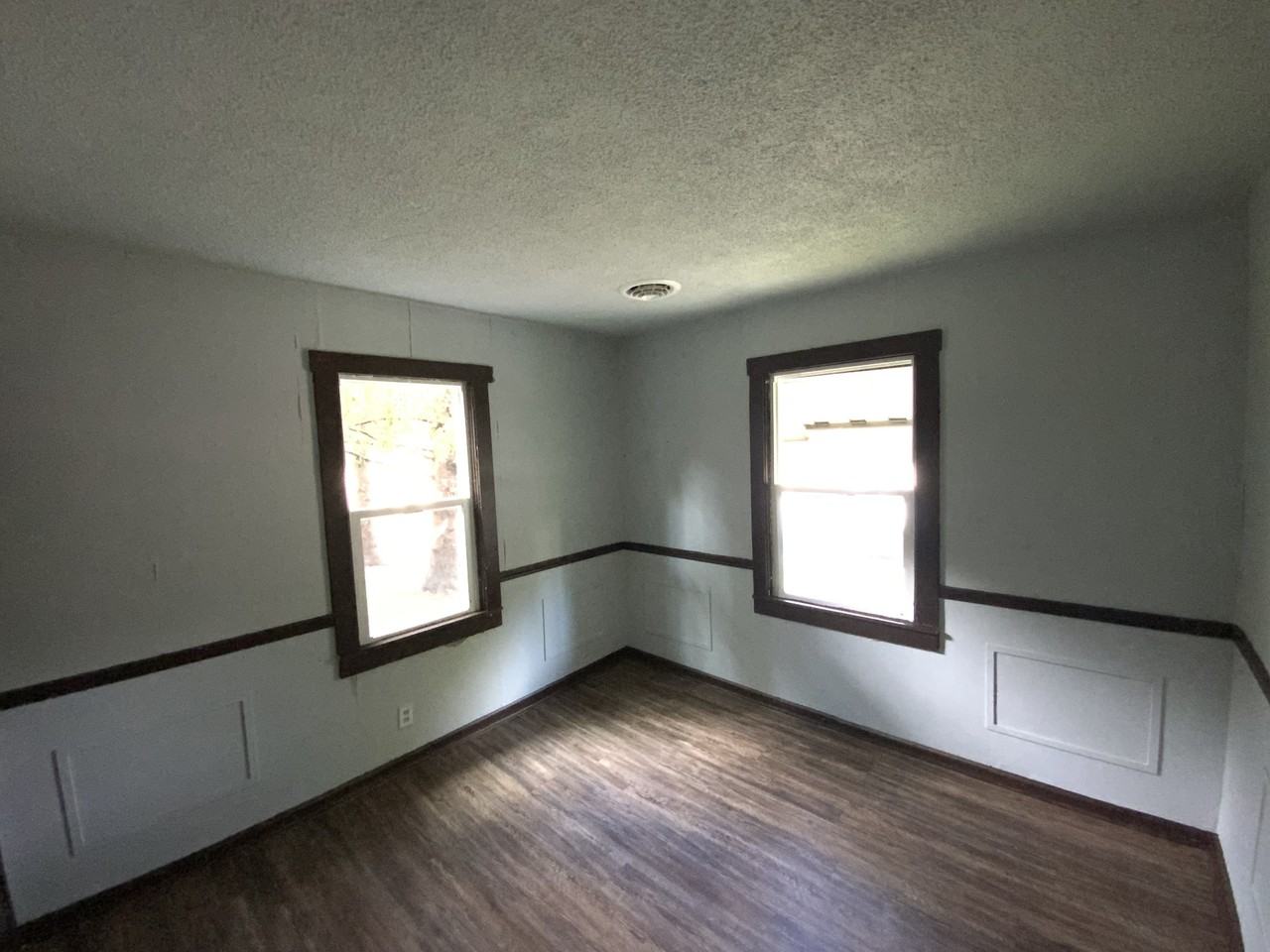 602 W English St #NA - Photo 6 of 11