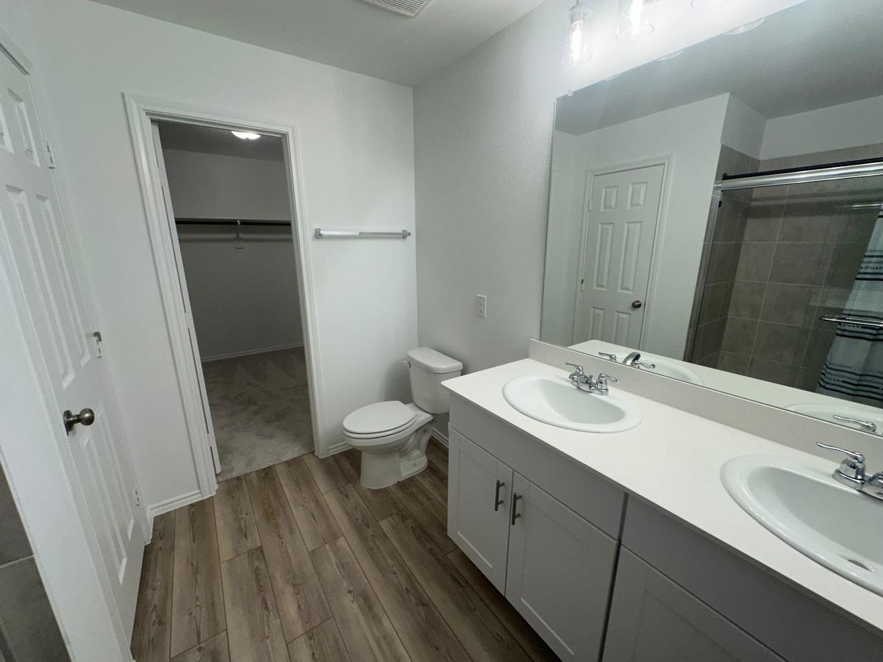 821 Poppy Cove Ln #NA - Photo 4 of 18