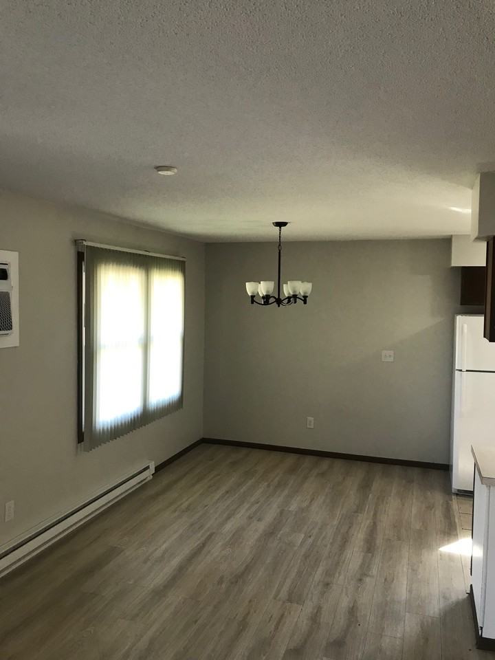 2048 Brookhaven Dr #NA - Photo 2 of 6