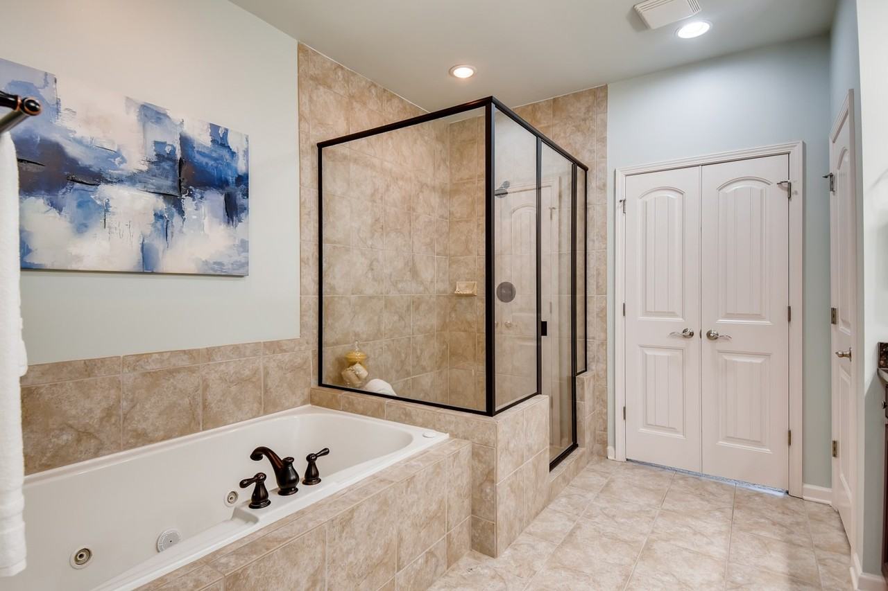 1941 Ridgemont Ln #1941 - Photo 3 of 29