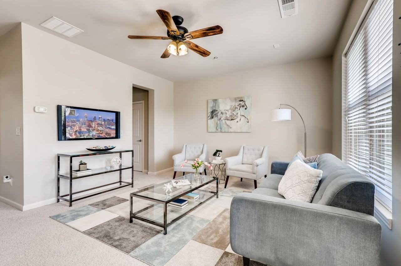 1941 Ridgemont Ln #1941 - Photo 5 of 29