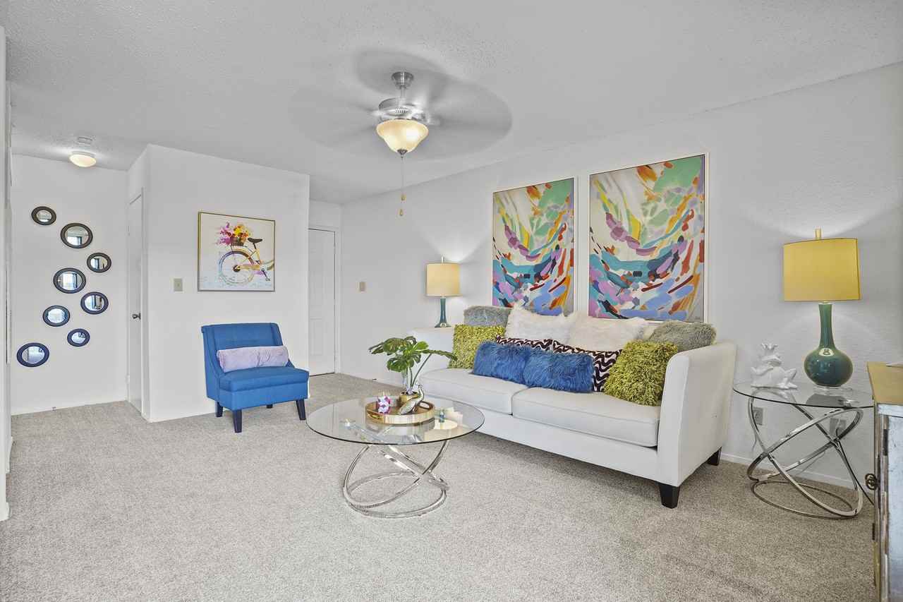 Windsail Apartments - Photo 4 of 16