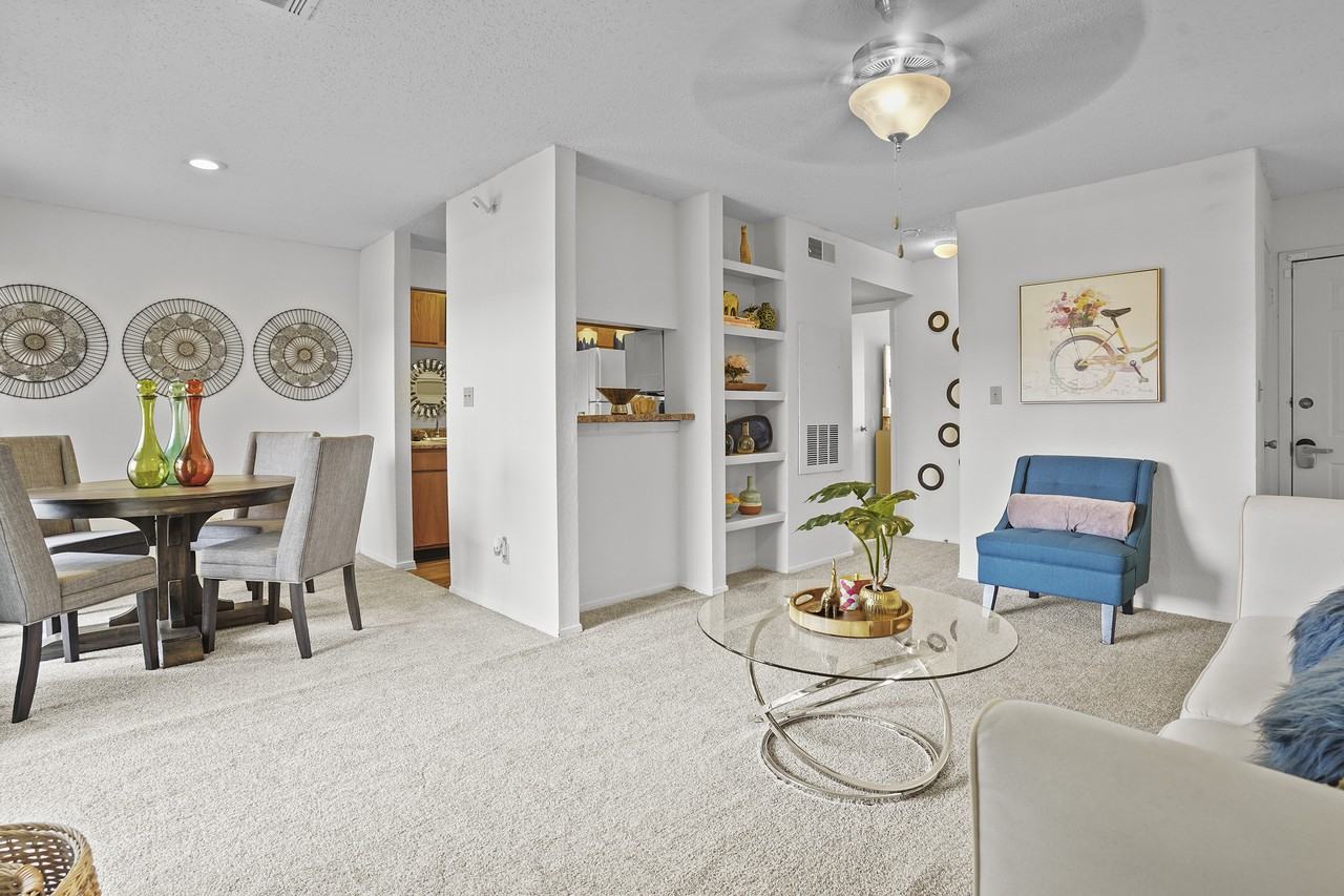 Windsail Apartments - Photo 2 of 16