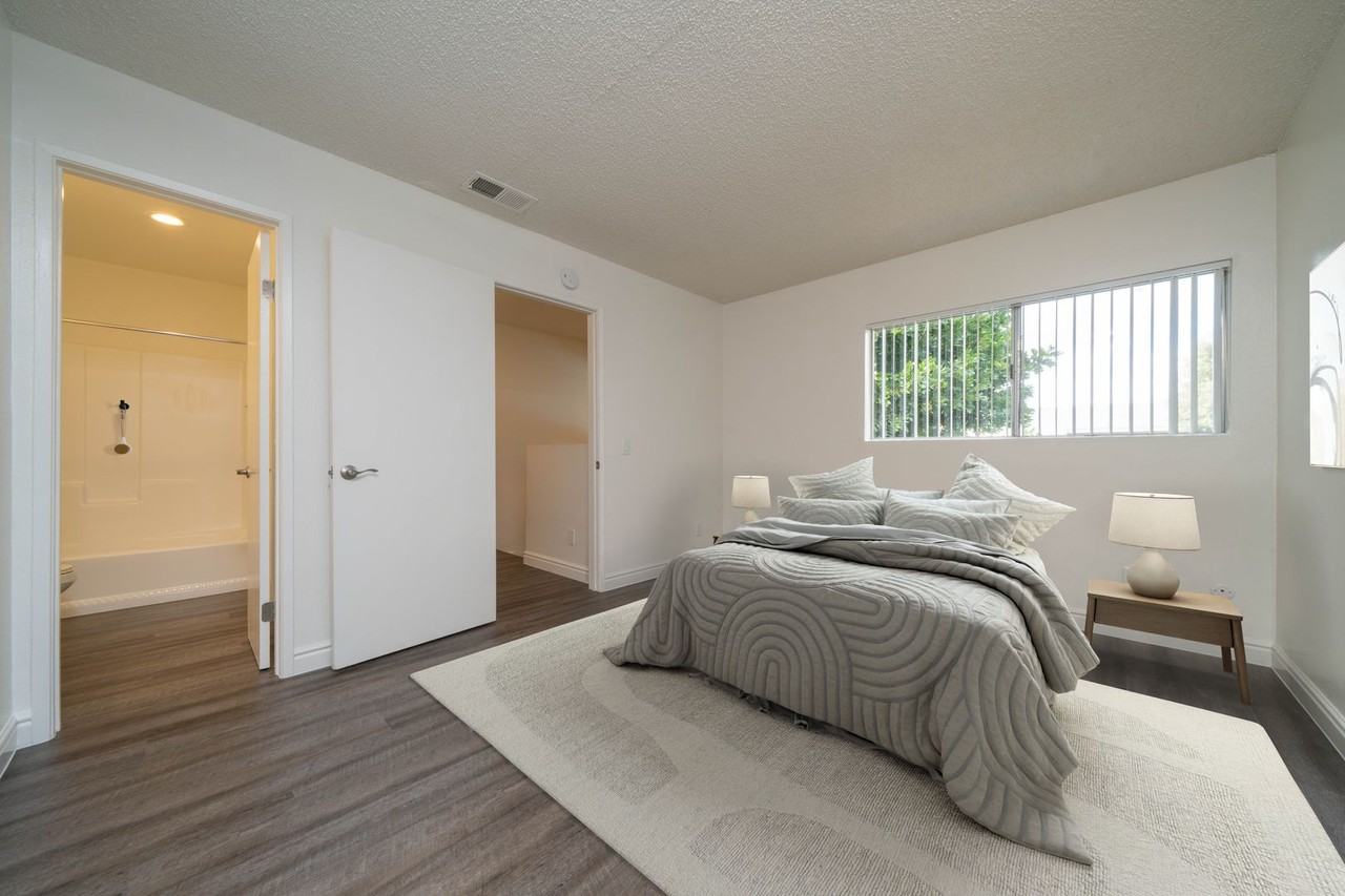 Your Vibrant New Home - Photo 7 of 12