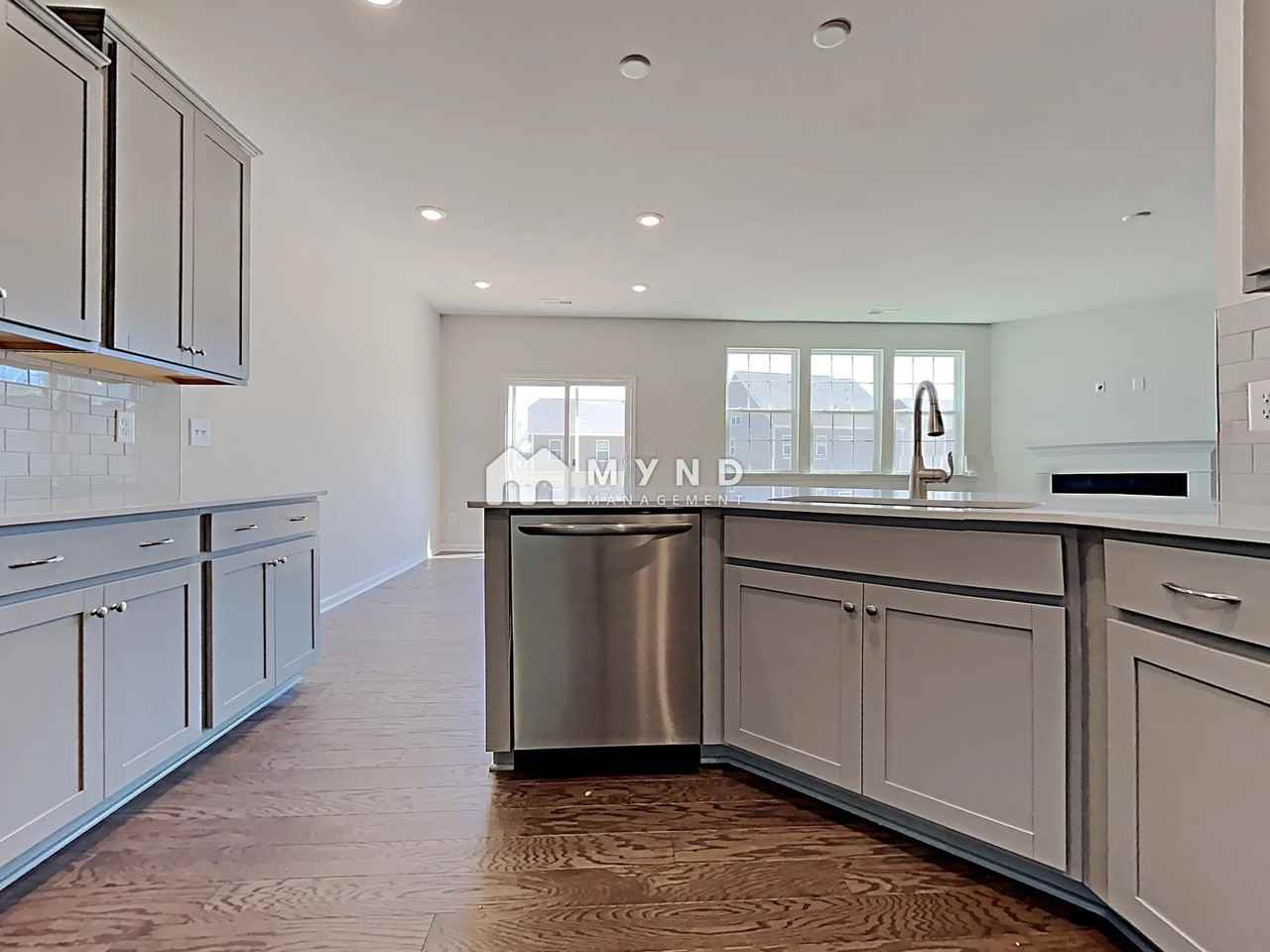 15100 Moulin Court Dr - Photo 2 of 32