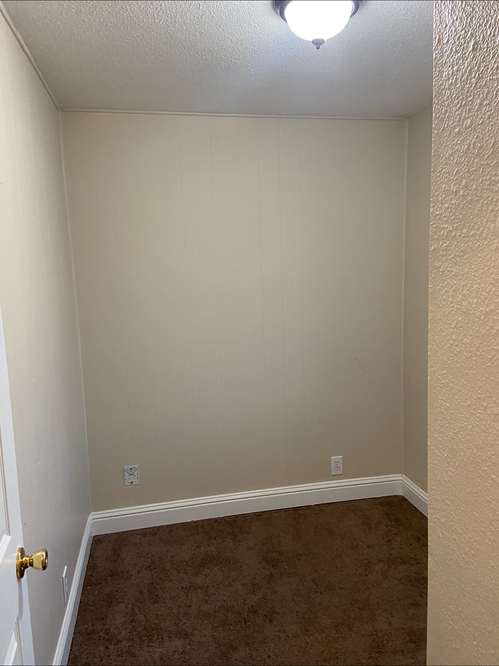 642 N Thorne Ave - Photo 2 of 15